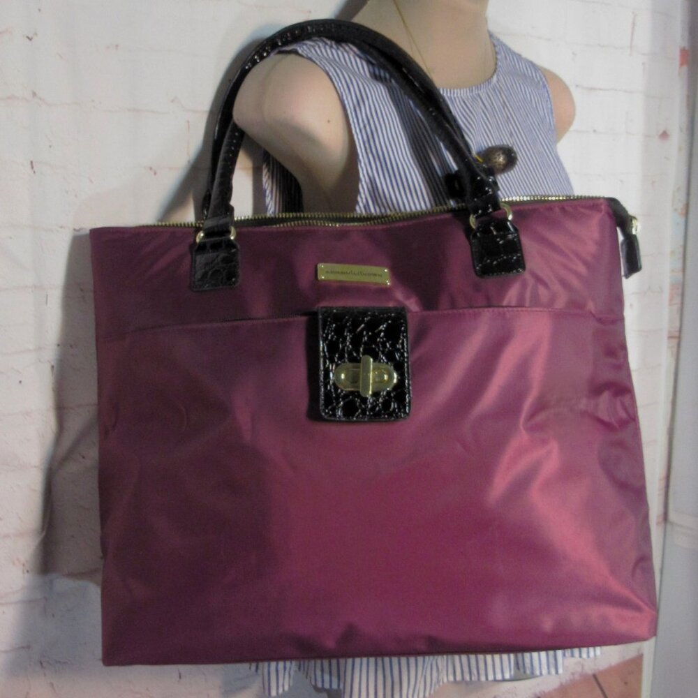 SAMANTHA BROWN LARGE TRAVEL TOTE + SECRETARY BAG. LOTS OF POCKETS NEARLY NEW